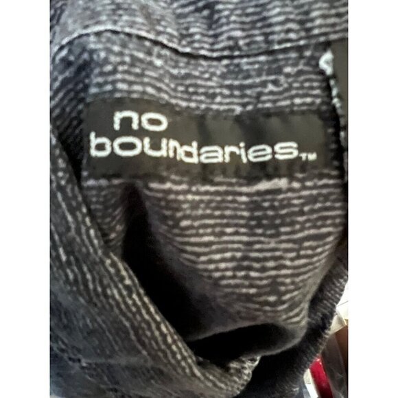 No Boundaries Mens Vintage Gray Graphic Button Up Motorcycle Camp Shirt Small - Picture 6 of 8